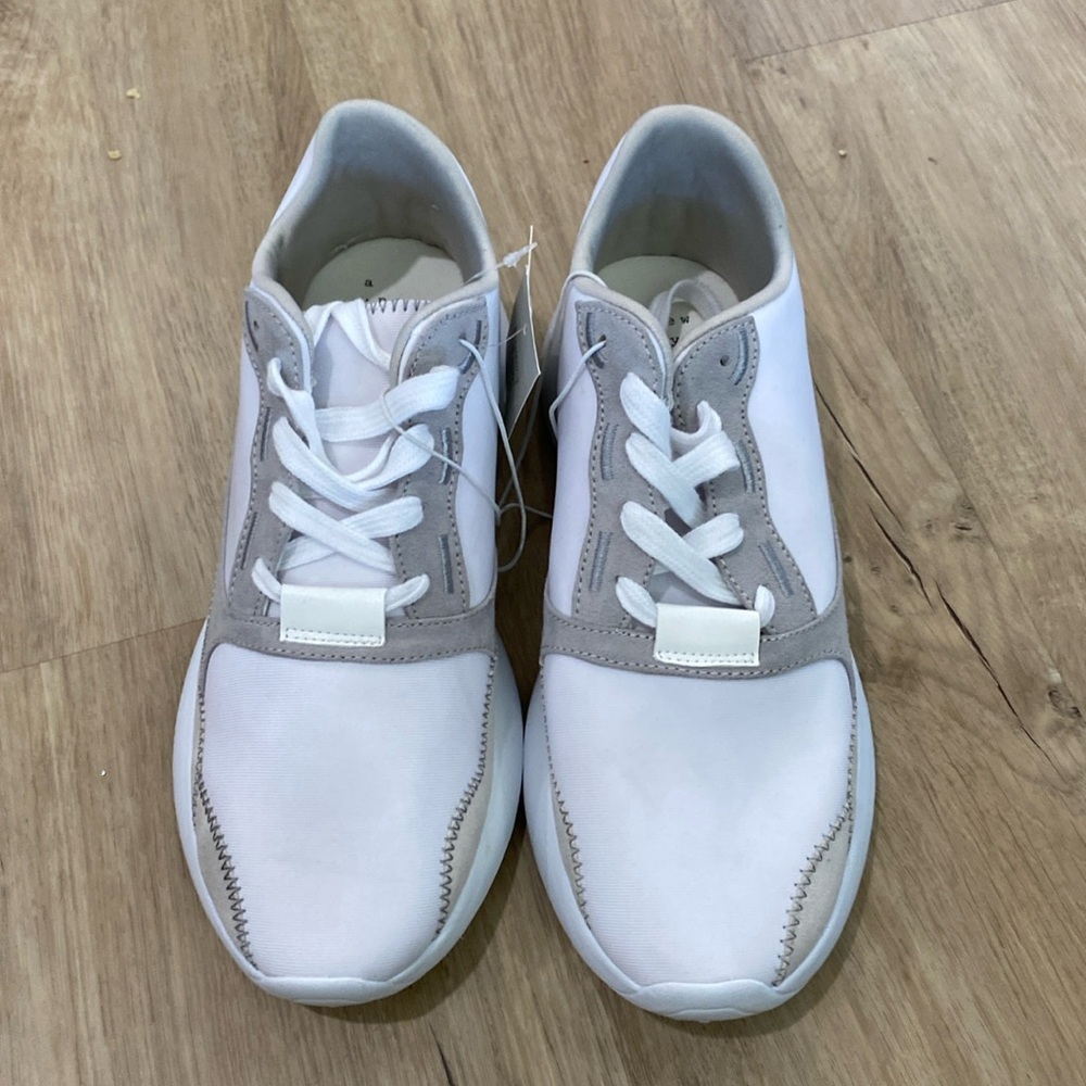 NEW Women’s A New Day Reign Sneakers - Picture 2 of 3